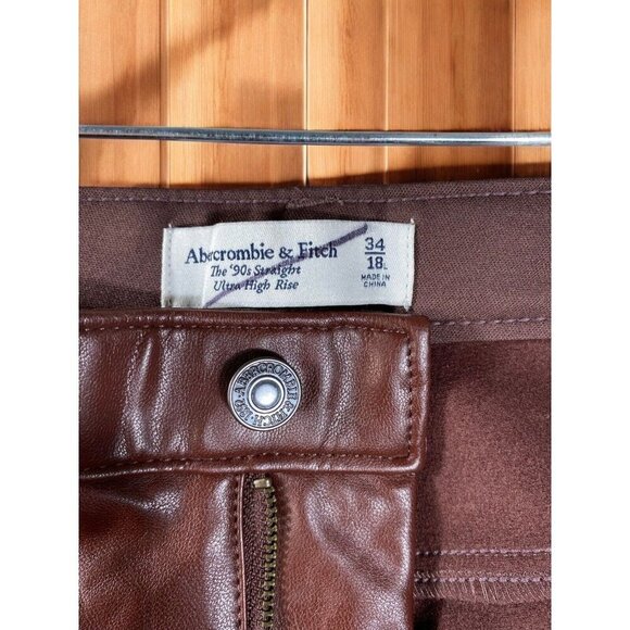 Abercrombie & Fitch ‘90s Straight Ultra High Rise Vegan Leather Pants - Size 18 - Picture 7 of 16